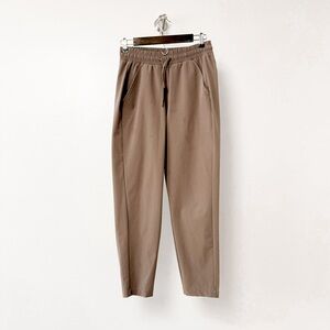 All In‎ Motion Winter Prep Casual Stretch Woven High-Rise Taper Pants in Taupe